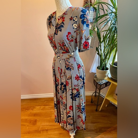 West German 2 Piece Floral Print 'Portara' Pleated Midi Skirt & Blouse Set - Picture 5 of 16